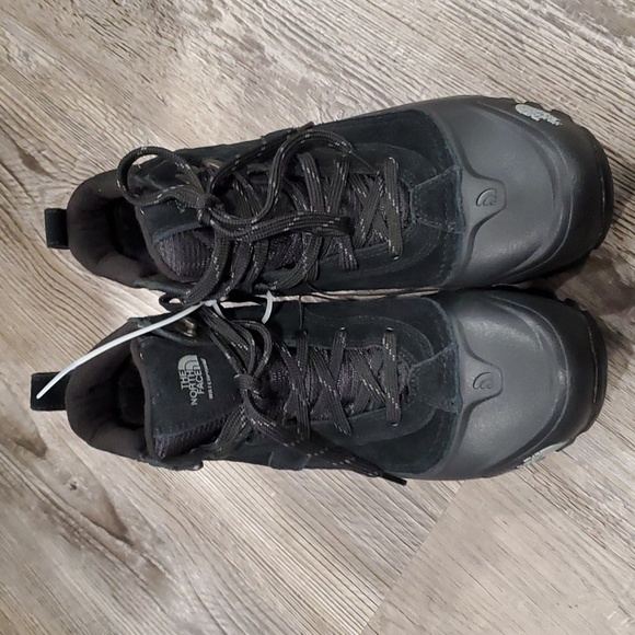 The North Face Snowfuse Waterproof Boots Size 8 main image 7